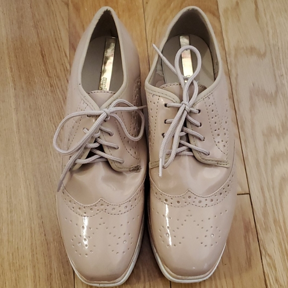 Shoes - Picture 3 of 5